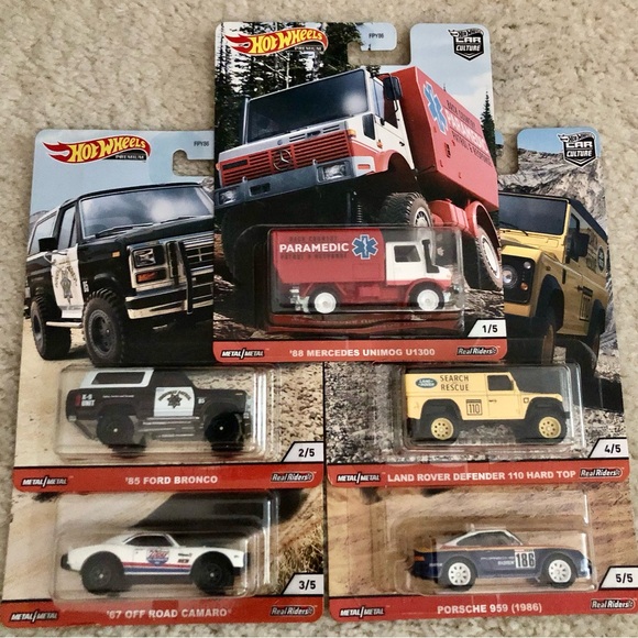 Hot Wheels Premium Car Culture Wild Terrain Full Set of 5...